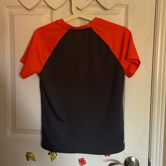 2/$10 Head Boys Top L - Picture 3 of 3